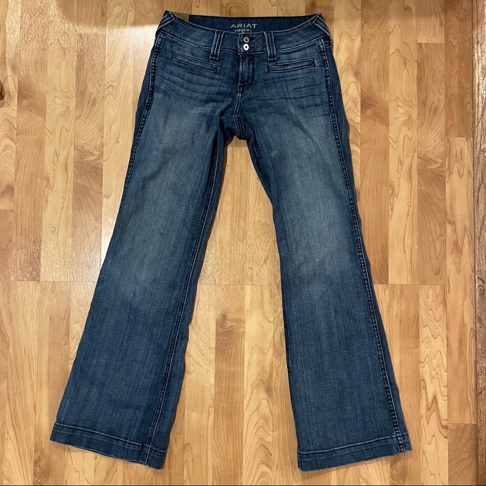 26R Women’s Ariat Jeans. Trouser Mid Rise Stretch Outseam Ella Wide Leg Jean.